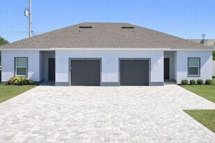 3505 SW 8th Pl in Cape Coral, FL - Building Photo