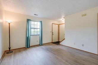 655 Alta View Ct in Columbus, OH - Building Photo - Building Photo