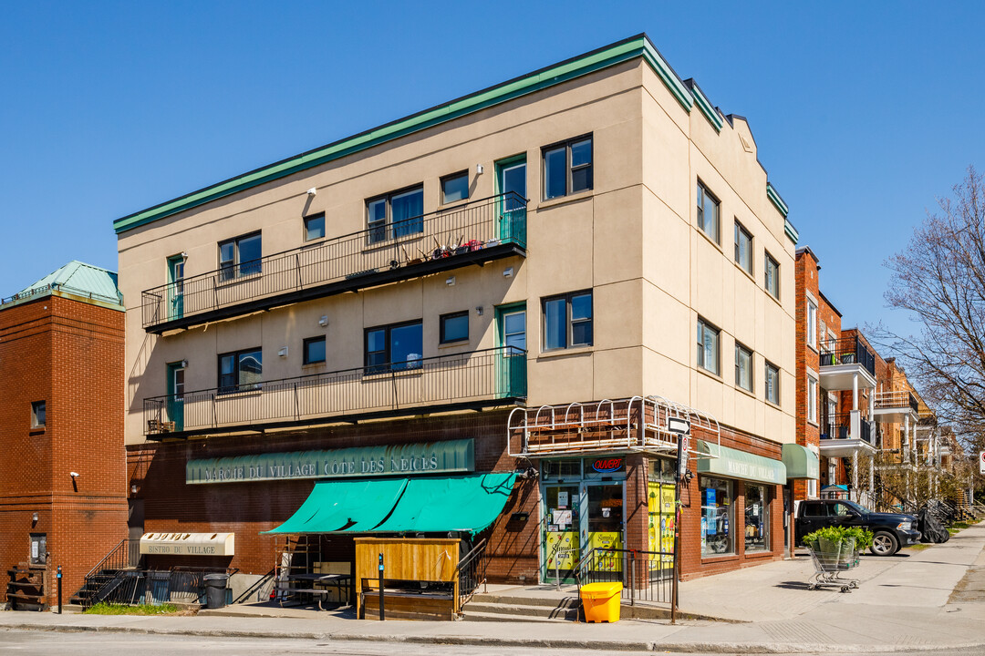 3435 Lacombe Av in Montréal, QC - Building Photo