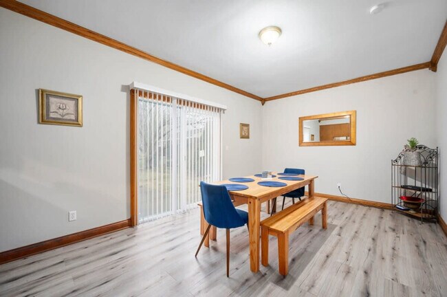 5508 Armstrong Dr in Indianapolis, IN - Building Photo - Building Photo