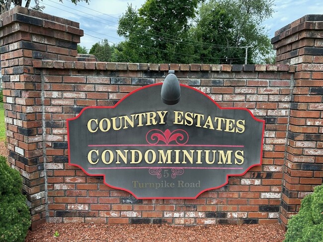 property at 5 Turnpike Rd
