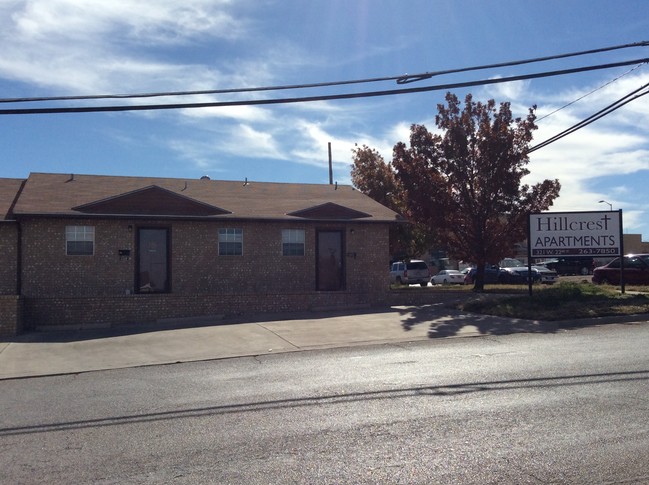 Hillcrest Apartments in Big Spring, TX - Foto de edificio - Building Photo