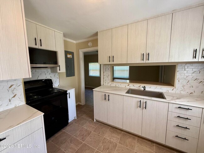 2131 Thelma St in Jacksonville, FL - Building Photo - Building Photo