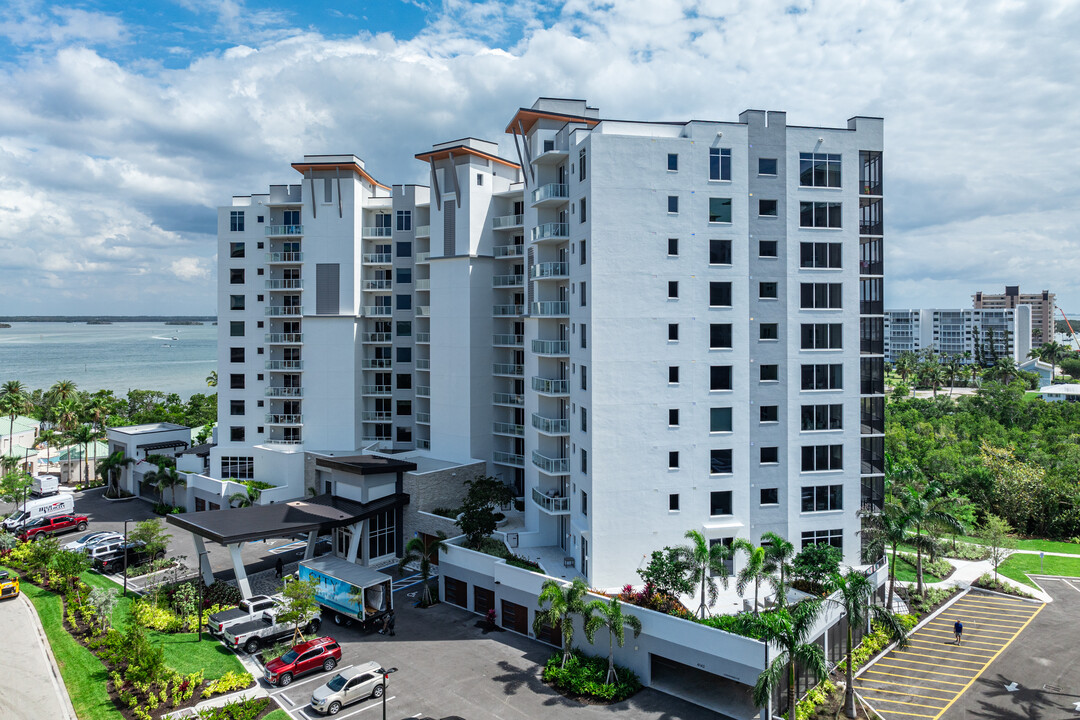 Grandview at Bay Beach in Fort Myers Beach, FL - Foto de edificio