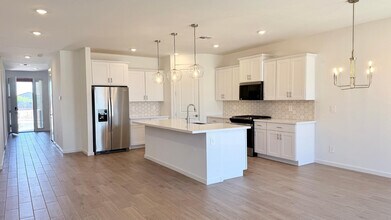 15988 W Desert Spoon Dr in Surprise, AZ - Building Photo - Building Photo