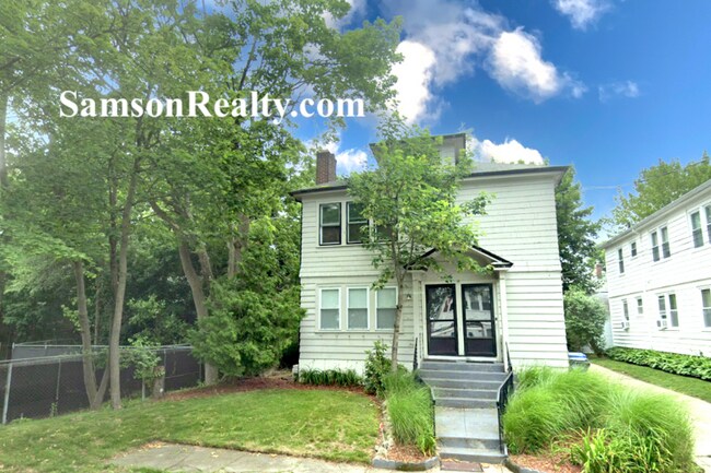 18 Aldrich Terrace in Providence, RI - Building Photo - Building Photo