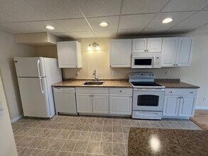 12 New Zealand Rd in Seabrook, NH - Building Photo - Building Photo