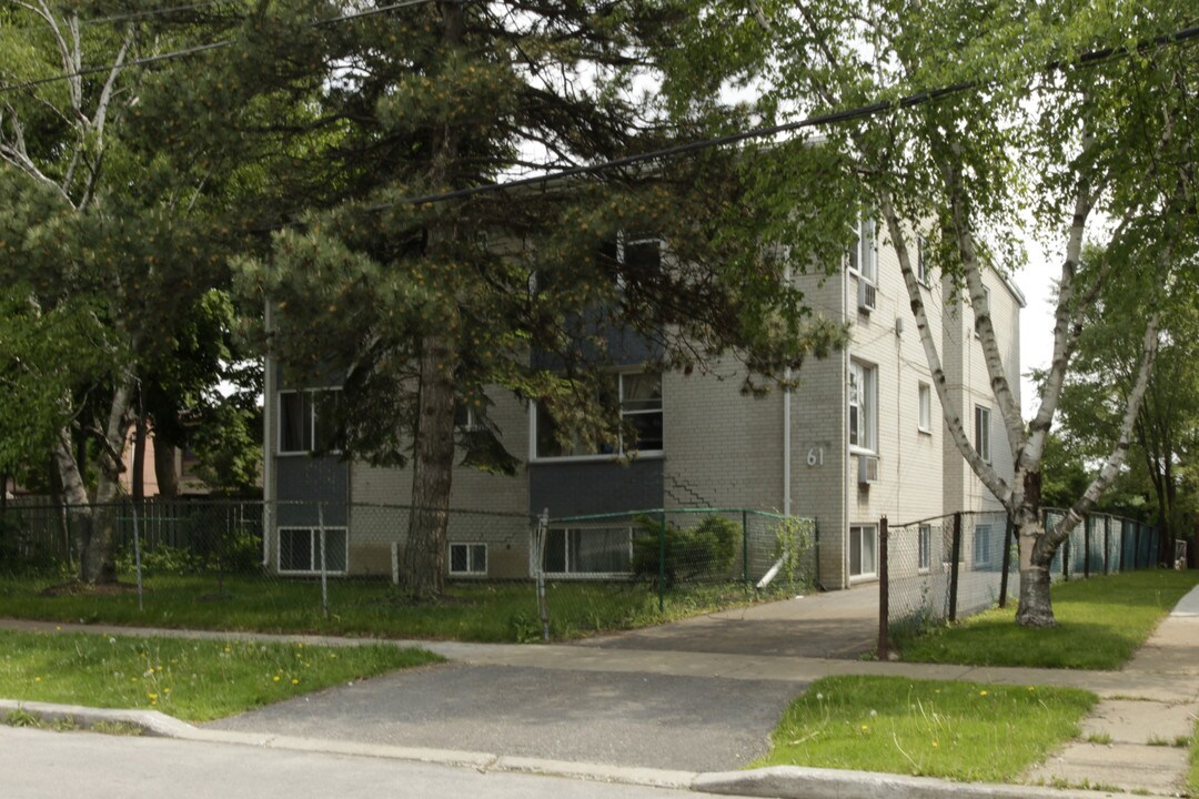 61 Talara Dr in Toronto, ON - Building Photo