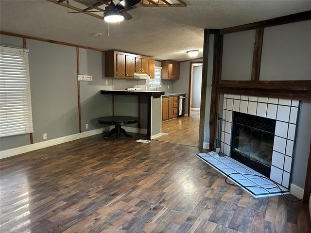 4763 Elmwood Trail in Weatherford, TX - Building Photo