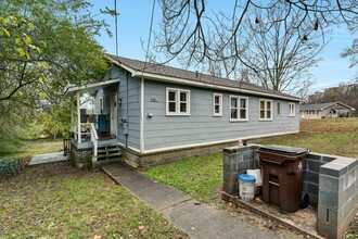 100 Howard Ln in Oak Ridge, TN - Building Photo - Building Photo