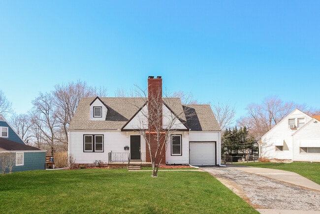 property at 5004 Glenside Dr