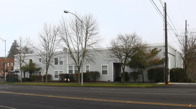 Pacific Crest Apartments in Tacoma, WA - Building Photo - Building Photo