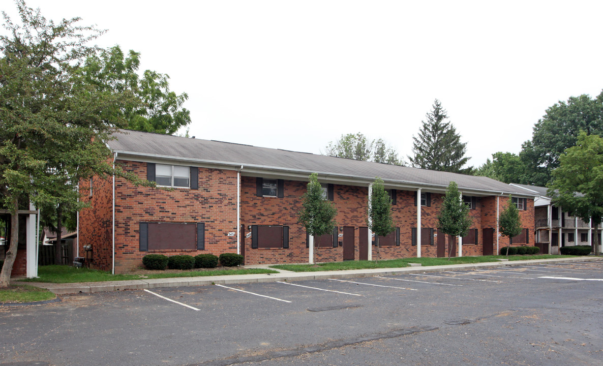 Courtright Lane Apartments in Columbus, OH - Building Photo