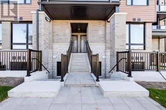 3175 Denison St in Markham, ON - Building Photo - Building Photo