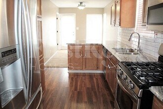 5570 Dollar Forge Dr in Indianapolis, IN - Foto de edificio - Building Photo