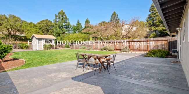 151 Kenwood Ct in Novato, CA - Building Photo - Building Photo