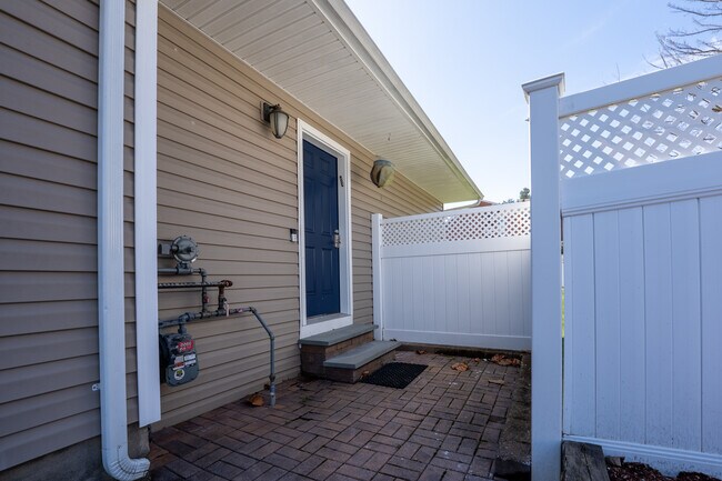 201 Brewster Rd