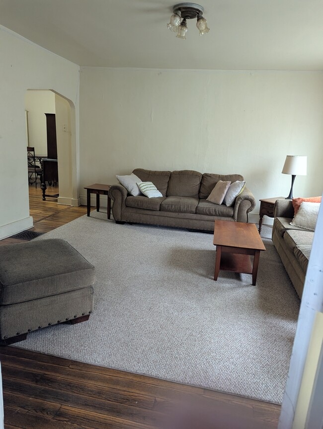 16 Eagle St, Unit Apt A in Fredonia, NY - Building Photo - Building Photo