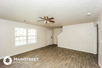 320 Valley View Dr in Fairburn, GA - Building Photo - Building Photo