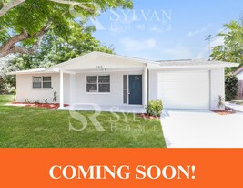 11015 Harding Dr in Port Richey, FL - Building Photo