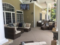 Outdoor Entertainment Area - Walden Creek Apartamentos in Greenville, South Carolina