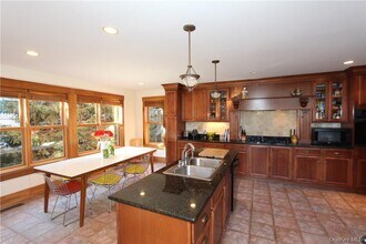 114 Mt Pleasant Ave in Mamaroneck, NY - Building Photo - Building Photo