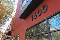 Building - Fremont Mews Apartamentos in Sacramento, California