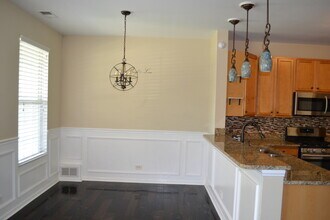 242 Springbrook Trail S in Oswego, IL - Building Photo - Building Photo
