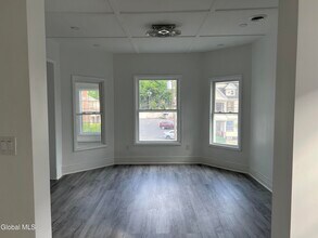 239 McClellan St in Schenectady, NY - Building Photo - Building Photo