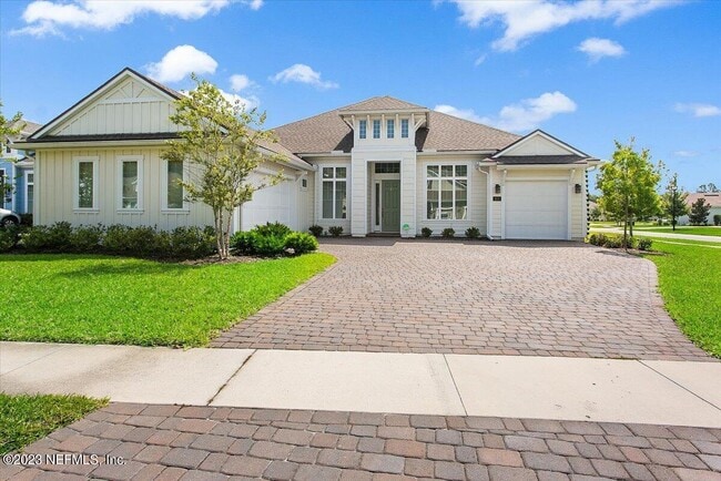property at 464 Pk Frst Dr
