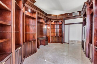 60 Edgewater Dr in Coral Gables, FL - Building Photo - Building Photo