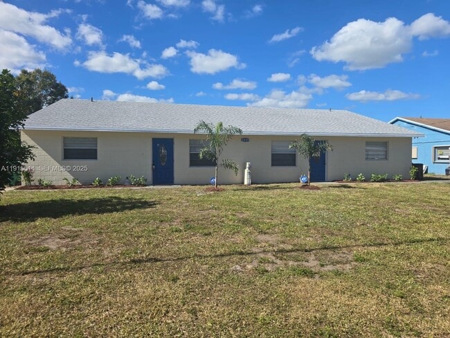 2809 Jefferson Pkwy in Fort Pierce, FL - Foto de edificio - Building Photo