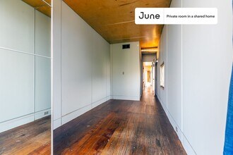 Private bedroom in 6 bed/6 bath Home in Washington, DC - Building Photo - Building Photo