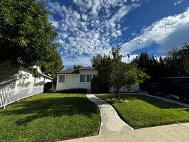 5840 Allott Ave in Van Nuys, CA - Building Photo