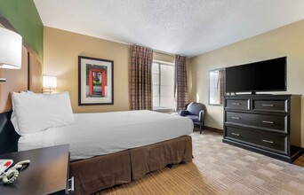 Furnished Studio - Eden Prairie in Eden Prairie, MN - Foto de edificio - Building Photo