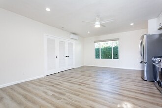 4138 Middlesex Dr in San Diego, CA - Building Photo - Building Photo