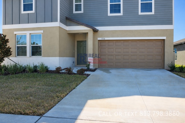 1716 Tropical Oasis Ave in Plant City, FL - Building Photo - Building Photo