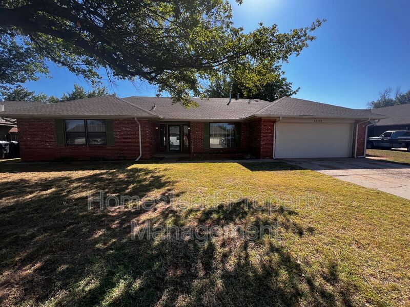 2220 NW 118th St in Oklahoma City, OK - Building Photo
