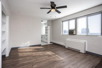 Ashley Towers in Macon, GA - Building Photo - Interior Photo