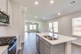 12609 Autumn Bird Trce in Buda, TX - Building Photo - Building Photo