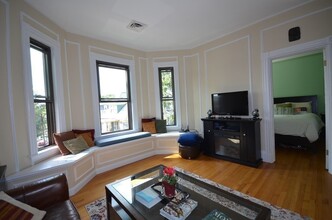 40 Rockview St in Boston, MA - Building Photo - Building Photo