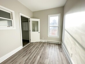 10 Cedar St in Saint John, NB - Building Photo - Building Photo