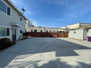 1051 Temple Ave in Long Beach, CA - Building Photo - Building Photo