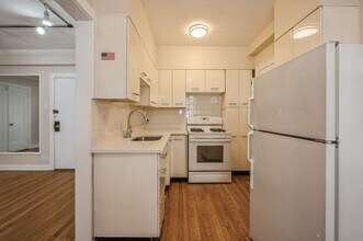 2326 N Lincoln Park W in Chicago, IL - Building Photo - Building Photo