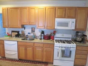 7 Wareham St in Medford, MA - Building Photo - Building Photo