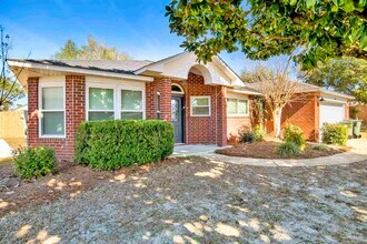 512 Batten Blvd in Pensacola, FL - Building Photo - Building Photo