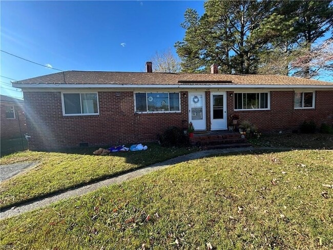 property at 425 West Ln