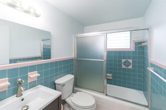 1241 W River Dr in Margate, FL - Foto de edificio - Building Photo