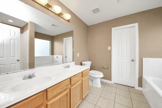 1373898159 A in Missouri City, TX - Building Photo - Building Photo
