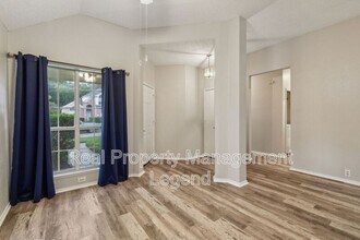 1105 Dove Dr in Garland, TX - Building Photo - Building Photo